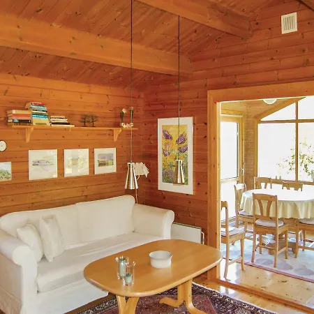Three-bedroom Holiday In