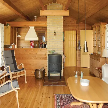 Three-bedroom Holiday In